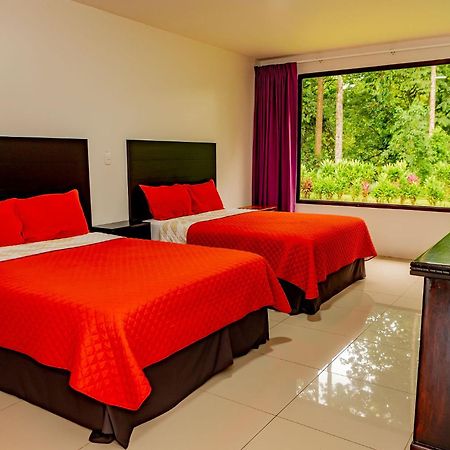 Hotel Los Rios Guacimo  ภายนอก รูปภาพ