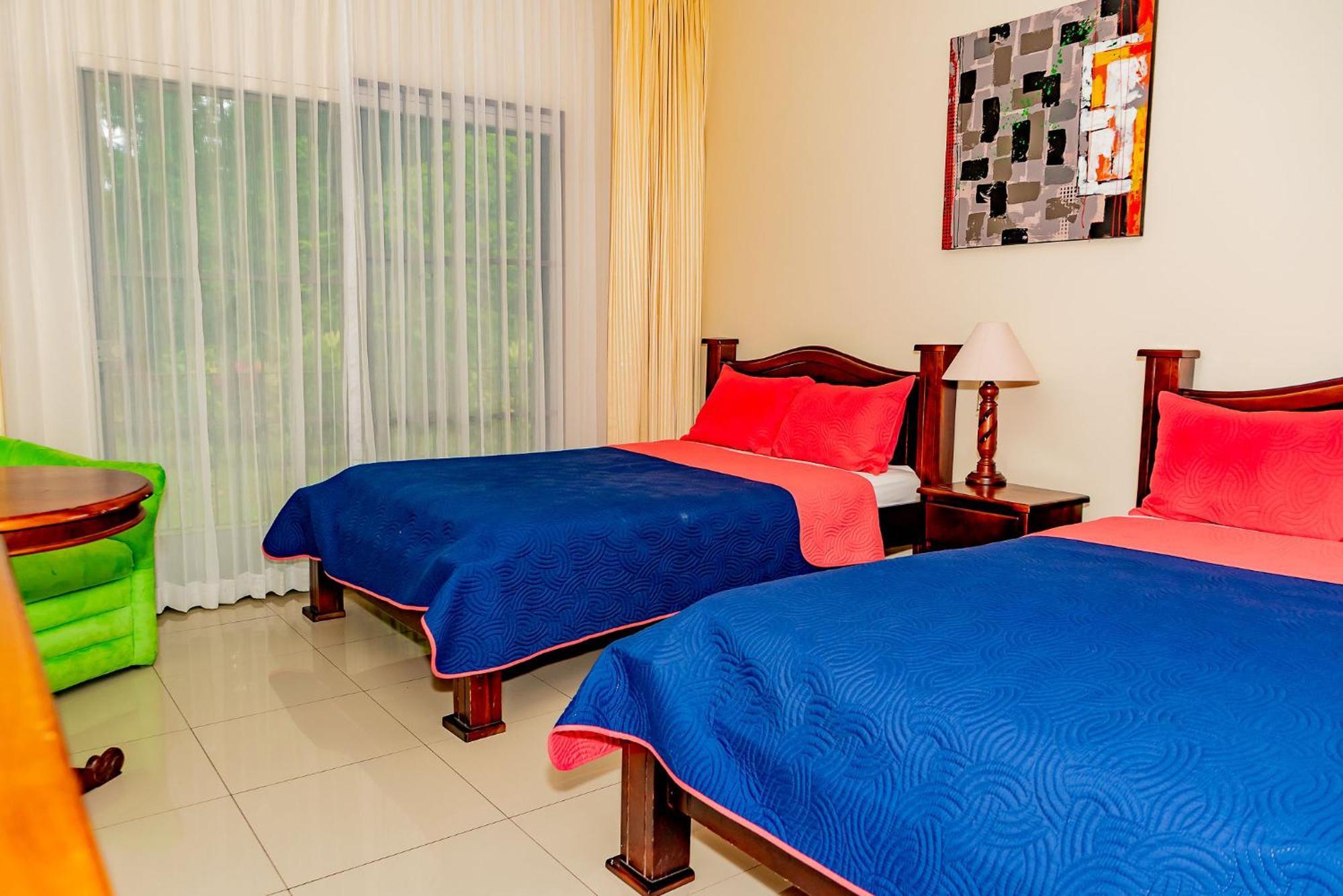 Hotel Los Rios Guacimo  ภายนอก รูปภาพ