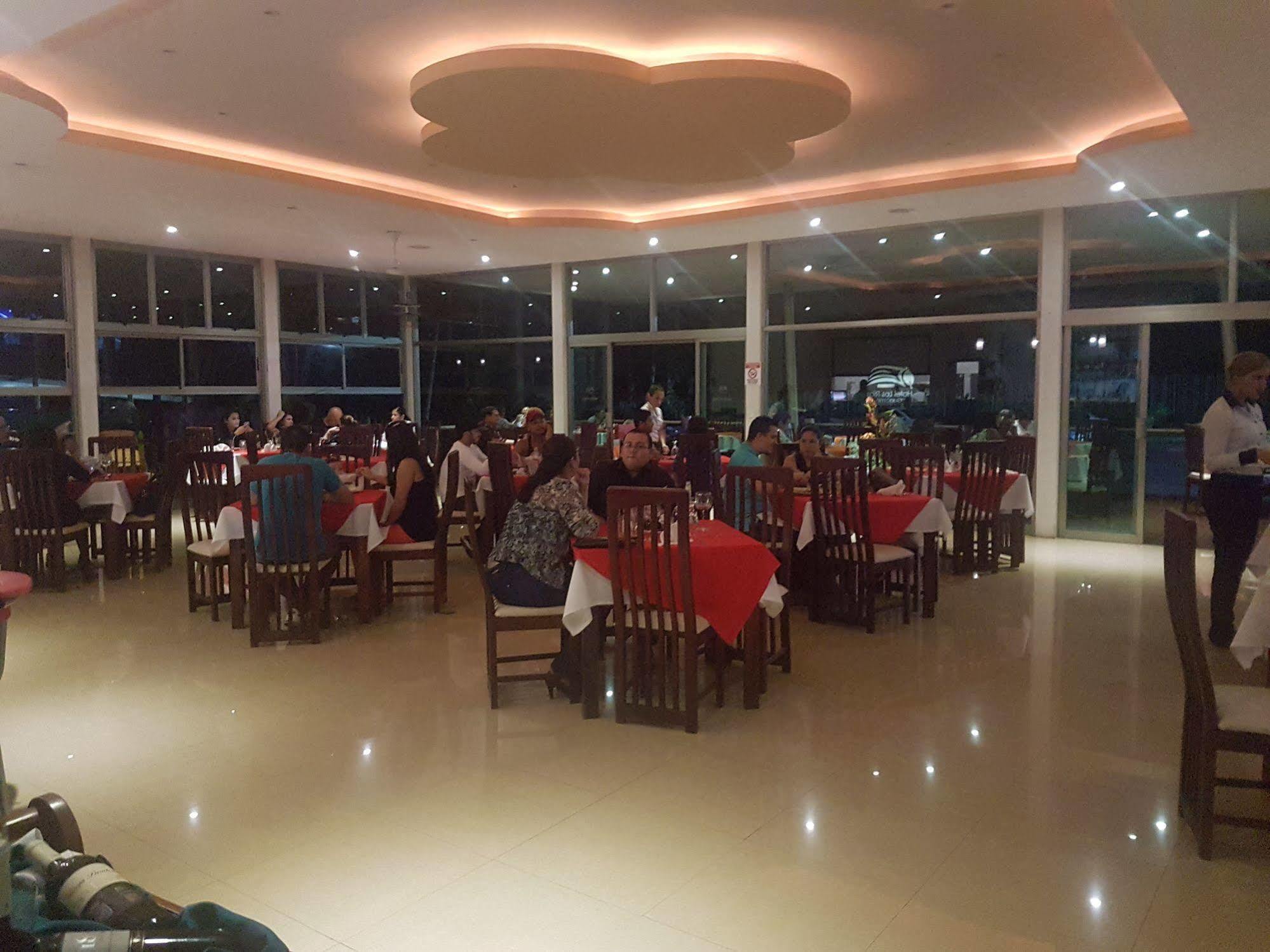 Hotel Los Rios Guacimo  ภายนอก รูปภาพ